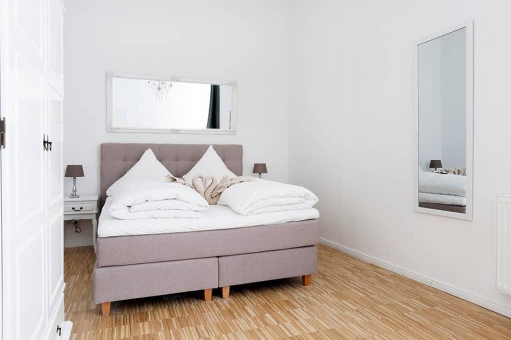 Sc 06 By Rockchair Apartments L Superhost Status L 4 Bedrooms Boxspringbeds 2 Bathrooms Balcony Elevator - Cozy Family & Business Flair Welcomes You! Berlin Extérieur photo