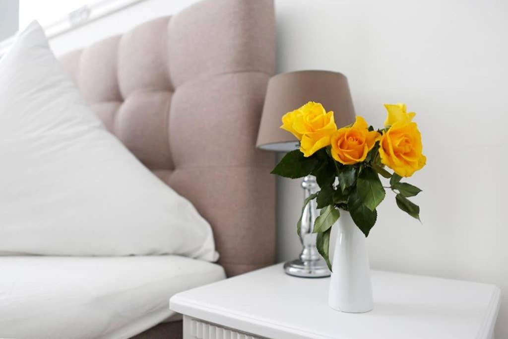 Sc 06 By Rockchair Apartments L Superhost Status L 4 Bedrooms Boxspringbeds 2 Bathrooms Balcony Elevator - Cozy Family & Business Flair Welcomes You! Berlin Extérieur photo