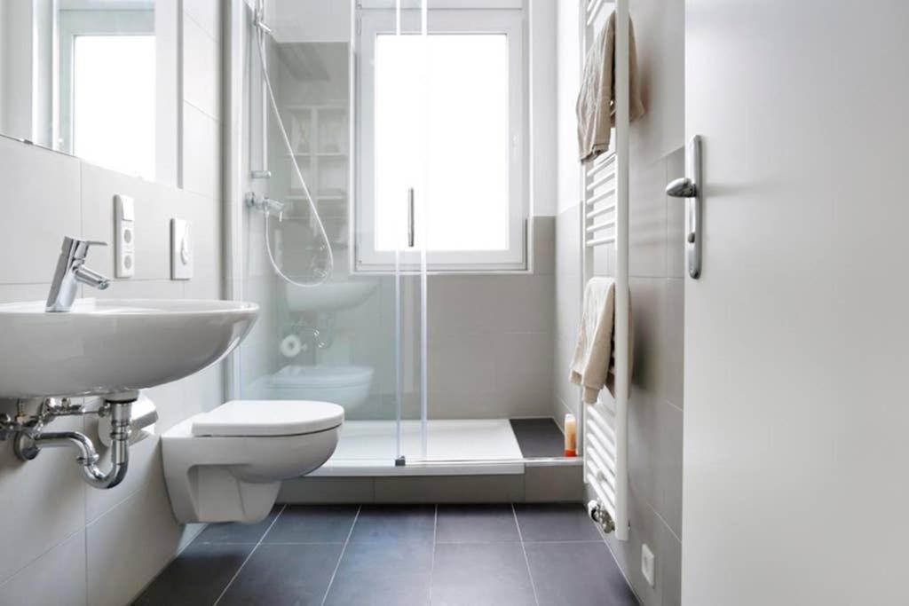Sc 06 By Rockchair Apartments L Superhost Status L 4 Bedrooms Boxspringbeds 2 Bathrooms Balcony Elevator - Cozy Family & Business Flair Welcomes You! Berlin Extérieur photo