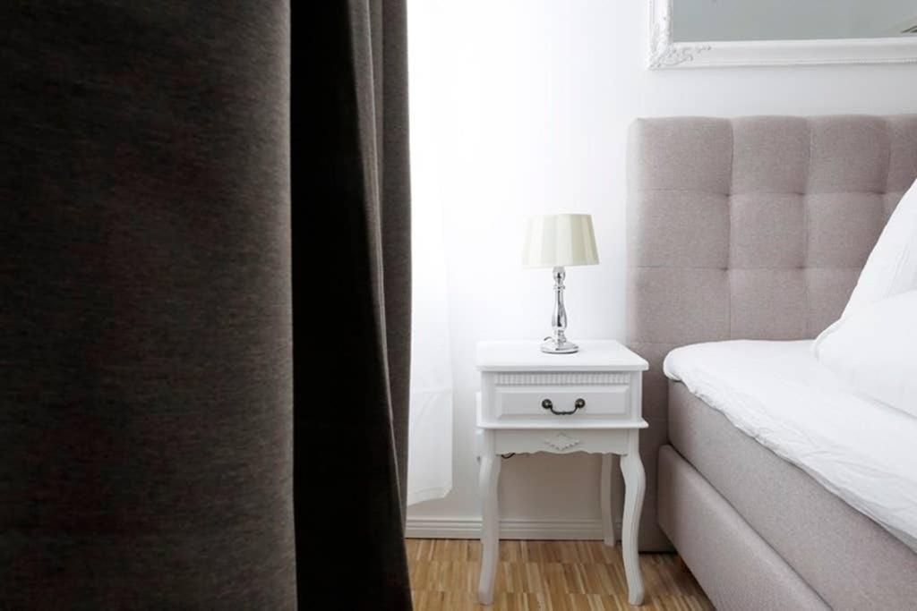 Sc 06 By Rockchair Apartments L Superhost Status L 4 Bedrooms Boxspringbeds 2 Bathrooms Balcony Elevator - Cozy Family & Business Flair Welcomes You! Berlin Extérieur photo