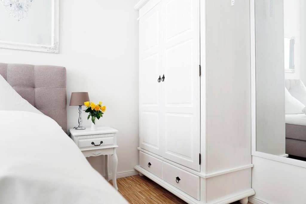 Sc 06 By Rockchair Apartments L Superhost Status L 4 Bedrooms Boxspringbeds 2 Bathrooms Balcony Elevator - Cozy Family & Business Flair Welcomes You! Berlin Extérieur photo